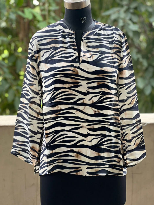 TIGER PRINTED FULL SLEEVES TOP